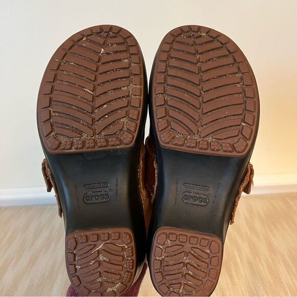 CROCS Cobbler Buckle Clogs Mules Shoes Leather Brown Size 6 - Picture 6 of 15
